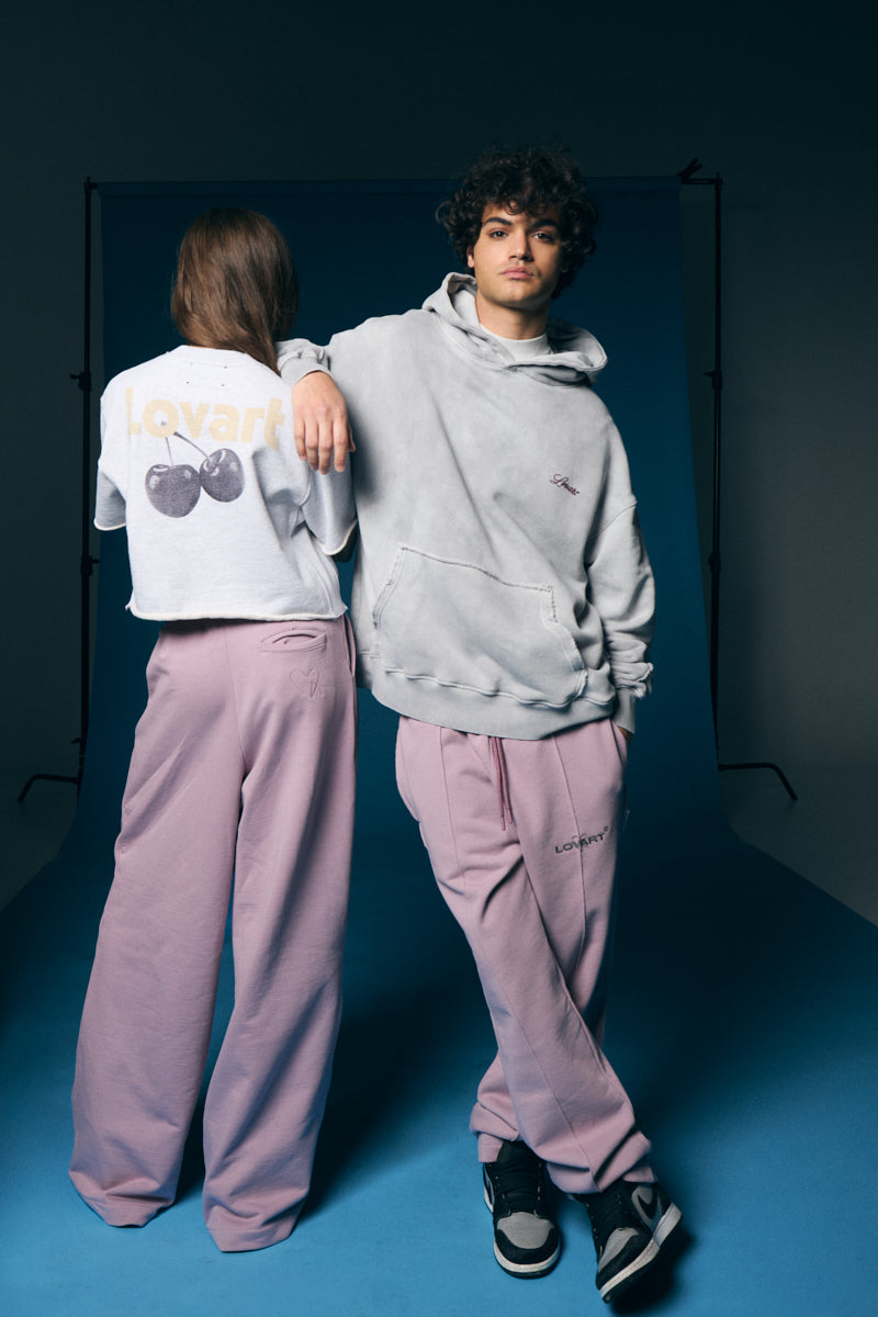 Calça jogging com nervura frontal.