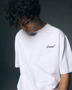 T-shirt blanca con gráfico artístico