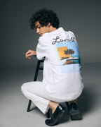 T-shirt blanca con gráfico artístico