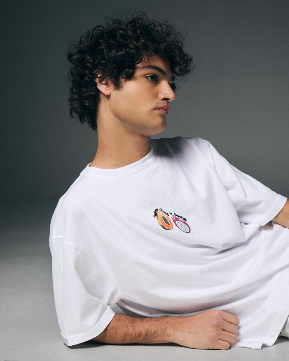 T-shirt blanca con estampado frutas