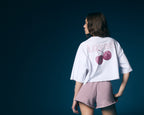 Camiseta blanca crop cerezas