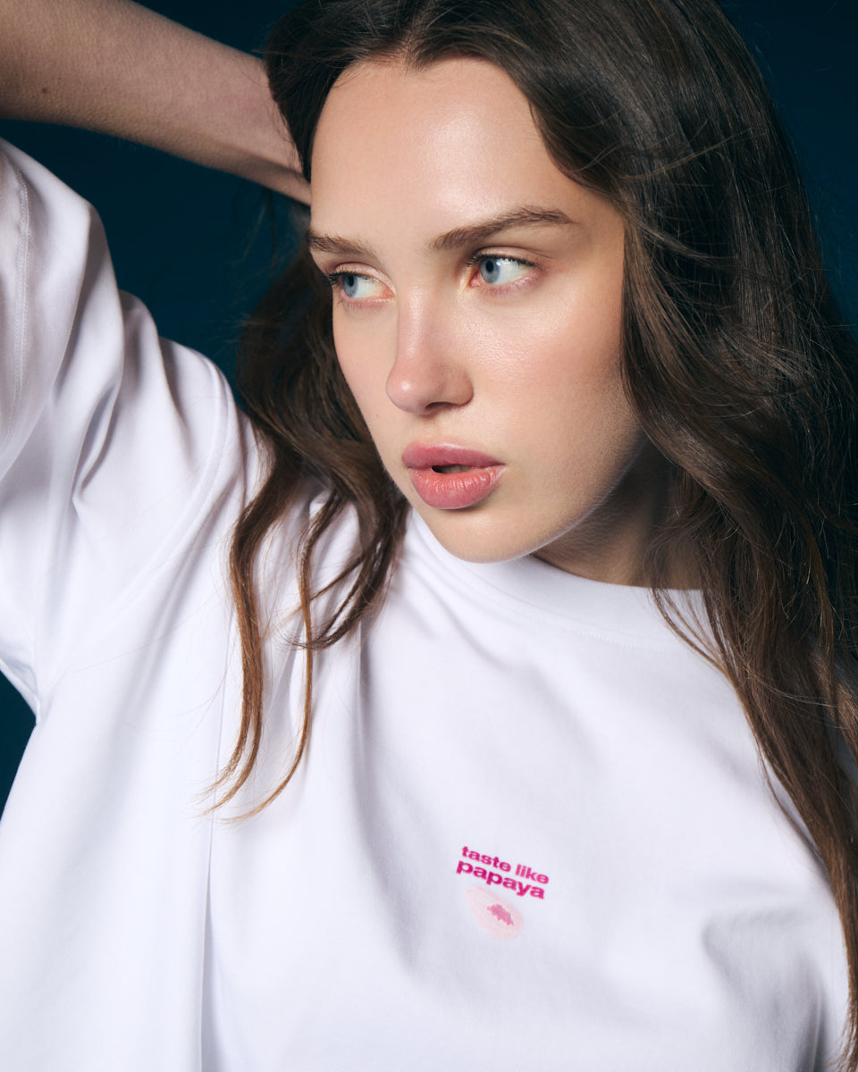 Camiseta blanca crop taste like papaya